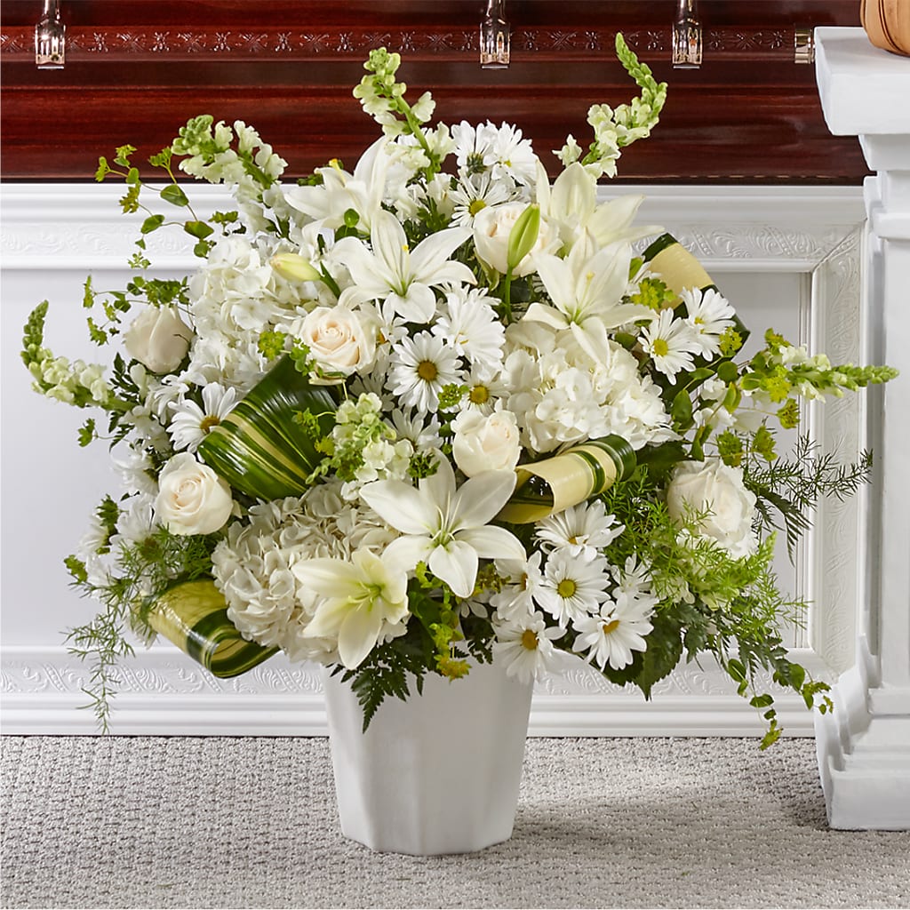 Thoughts of Tranquility Floor Basket – HORTENSIA'S FLOWERS, Carlsbad CA