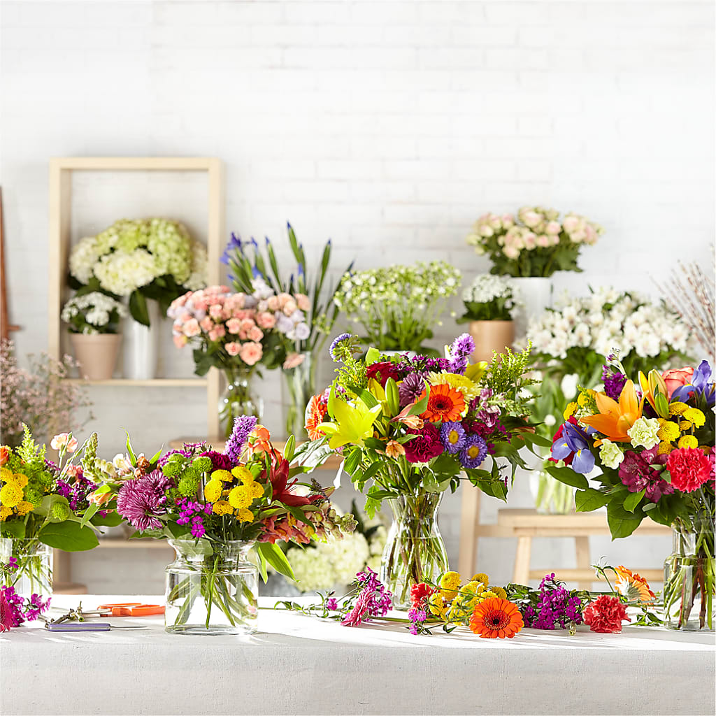 Bold & Bright – A Florist Original – HORTENSIA'S FLOWERS, Carlsbad CA
