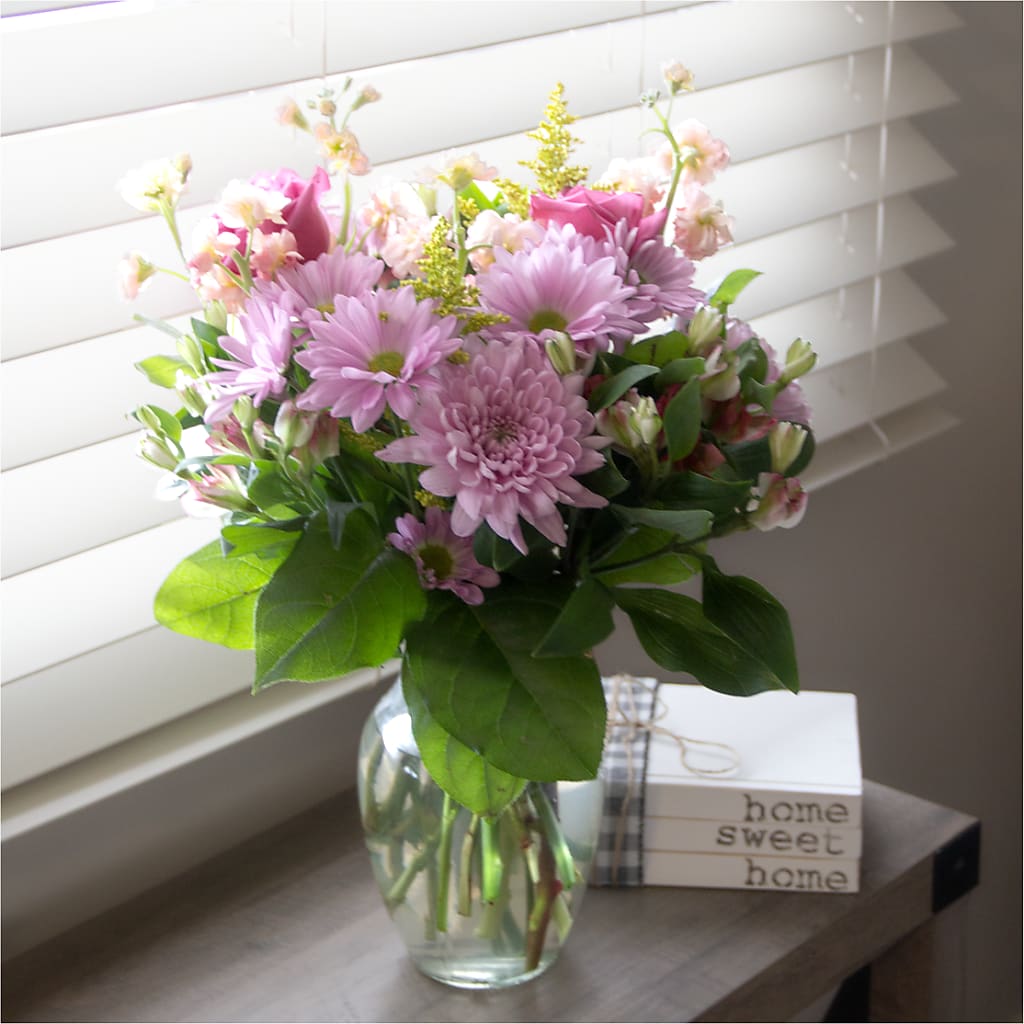 Pastel Tradition - A Florist Original – HORTENSIA'S FLOWERS, Carlsbad CA