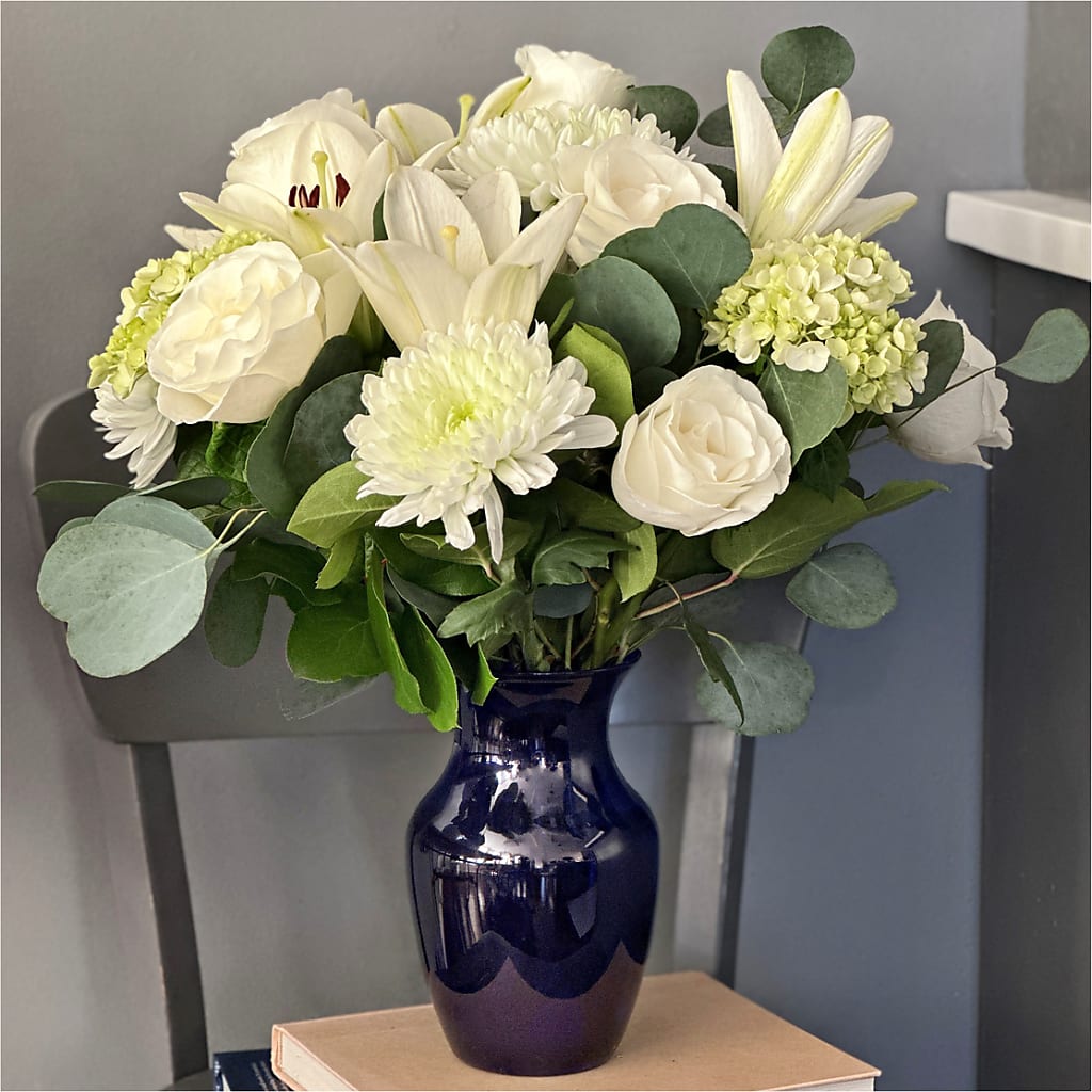 Snowy Dreams Bouquet – HORTENSIA'S FLOWERS, Carlsbad CA